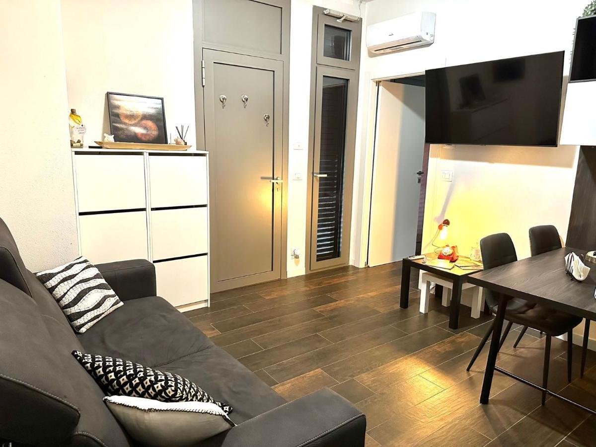 Axi House Appartement Bologna Buitenkant foto